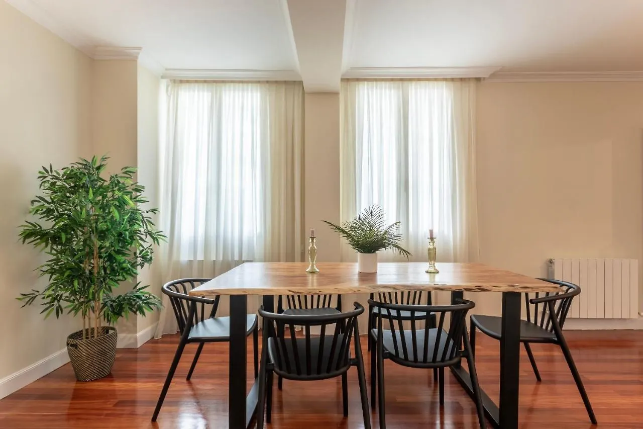 Akomodat En Apartamento En El Centro De Bilbao Con Parking Appartement