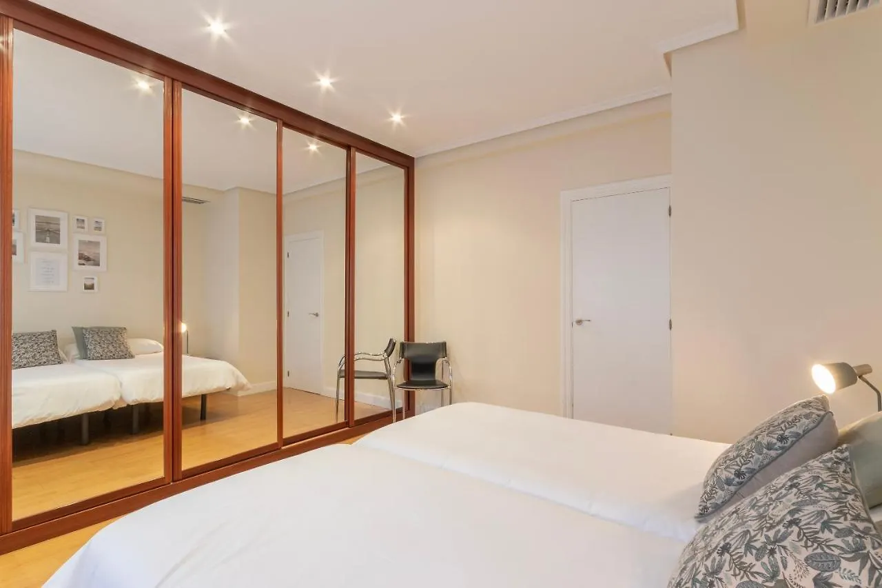 Akomodat En Apartamento En El Centro De Bilbao Con Parking
